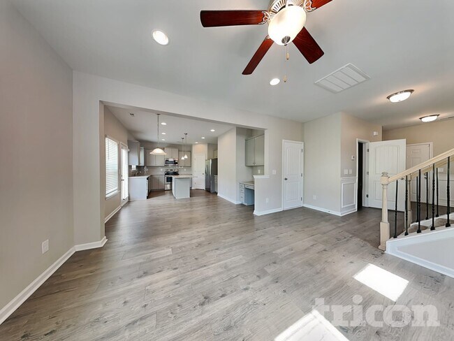 Foto del edificio - 2910 Timewinder Way