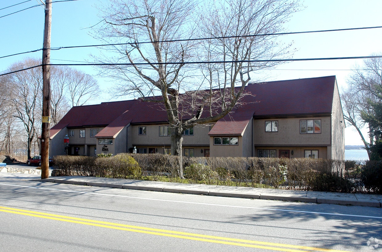 Primary Photo - Seabury