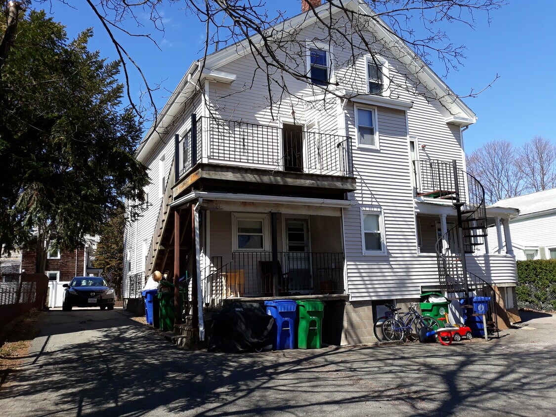 Primary Photo - 6 Middle St