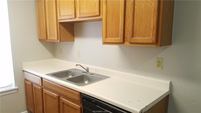 Building Photo - 2905 Prairie Flower Cir
