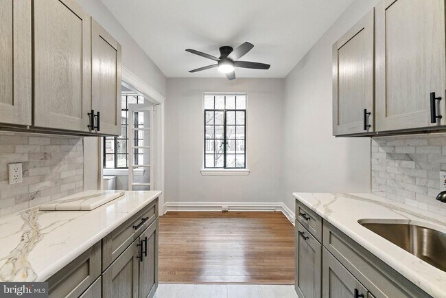 Foto del edificio - 1305 N Broom St