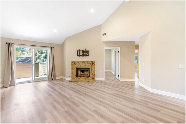 Foto del edificio - 2 Bedroom Condo - Laguna Hills!