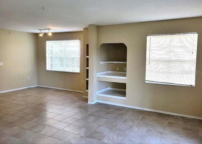 Foto del edificio - 14037 Fairway Island Dr