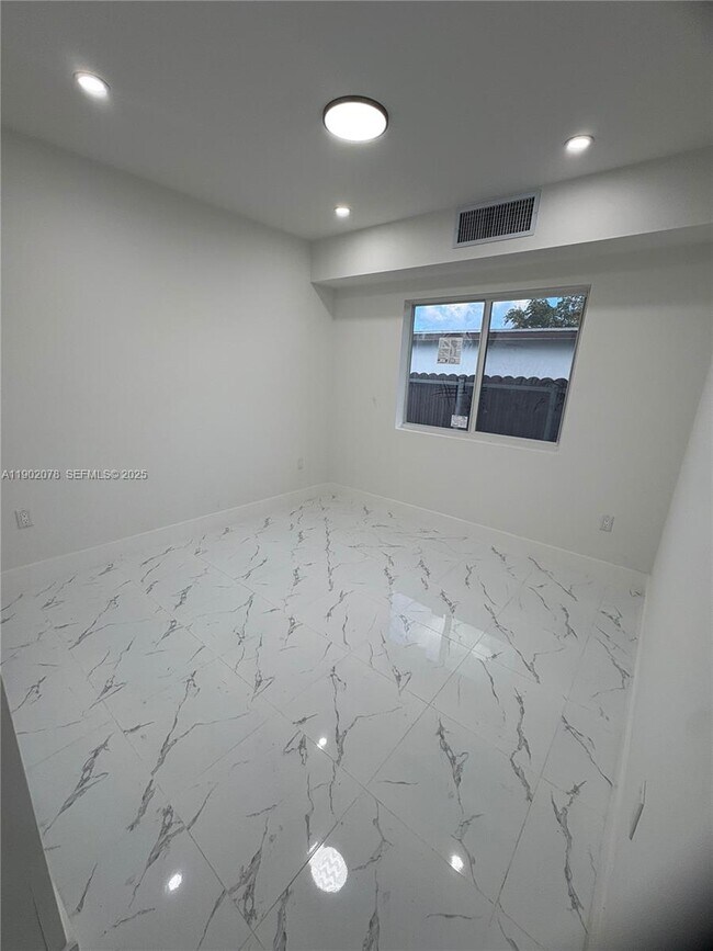 Foto del edificio - 10020 SW 171st St