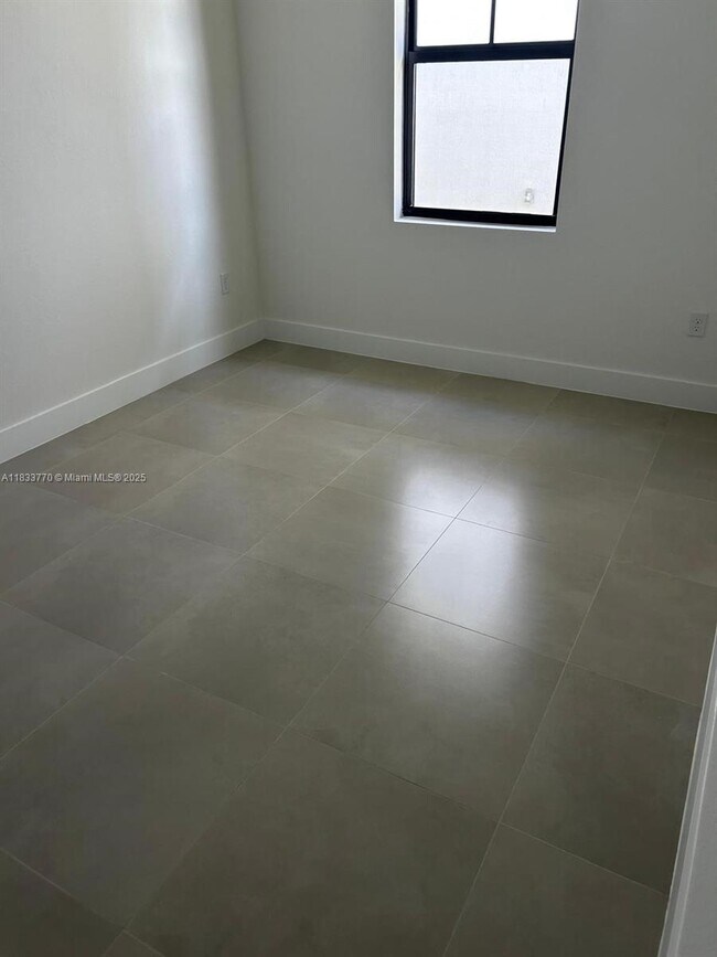 Foto del edificio - 14415 SW 13th Terrace