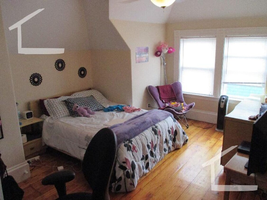 Photo - 28 Montcalm Ave #29 Boston MA 02135