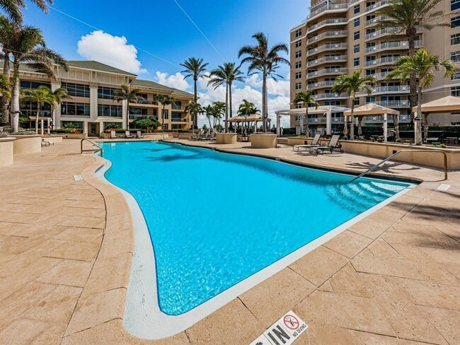 Building Photo - 11 Baymont St