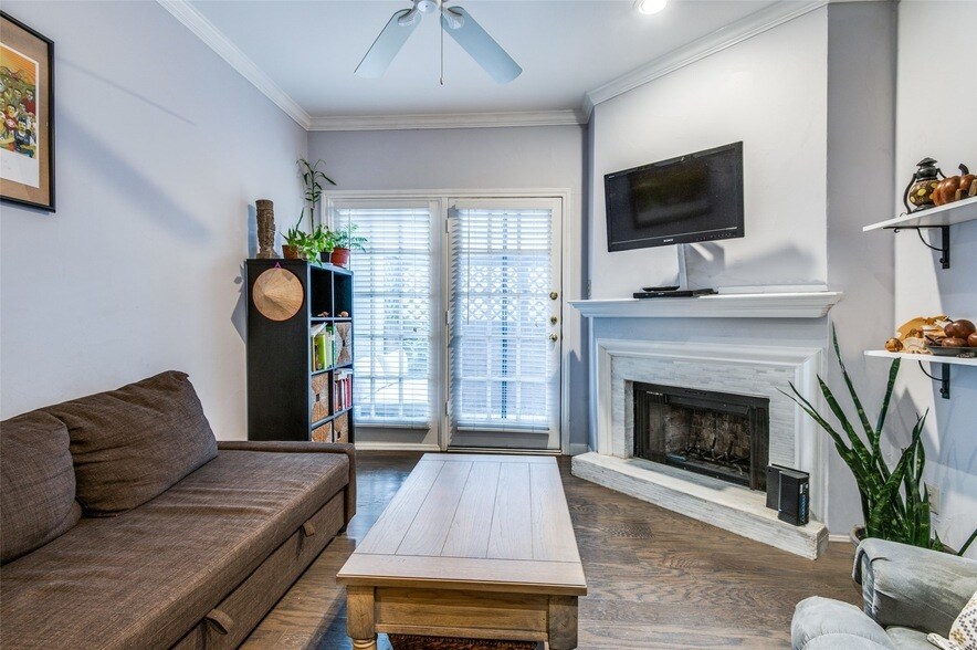 Foto principal - 3905 Gilbert Ave