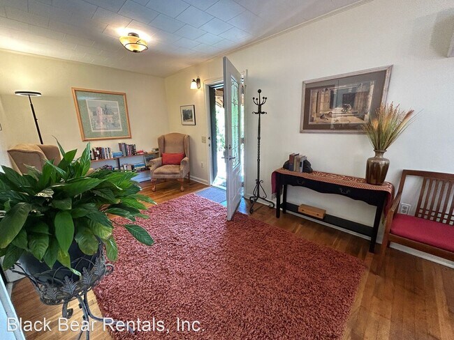 Building Photo - 3 br, 2.5 bath House - 205 Padgettown Road
