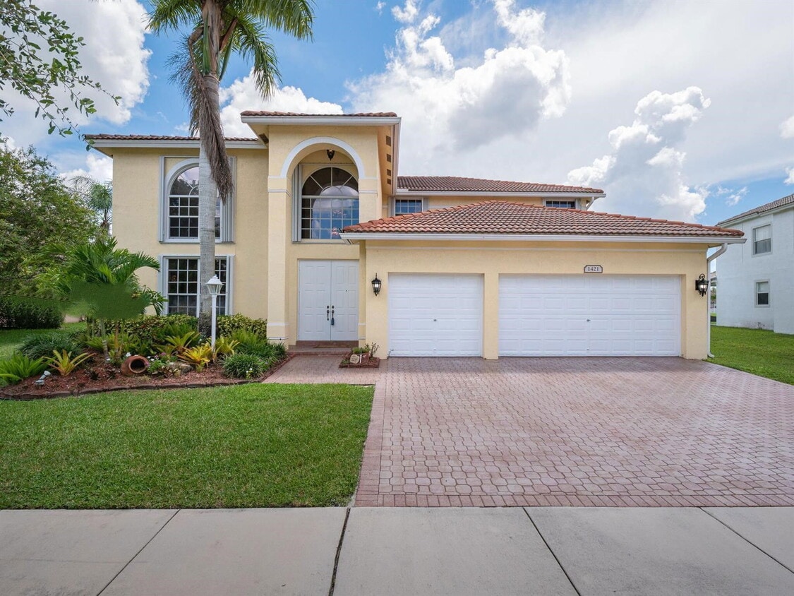 Photo - 1421 Northwest 138th Way, Pembroke Pines, FL 33028 - 4 BR 3.5 BA Single-Family Home