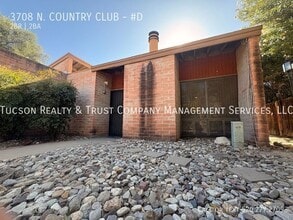 Building Photo - 3708 N Country Club Rd