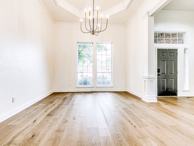 Foto del edificio - Extensively Remodeled Home in Remington Ad...
