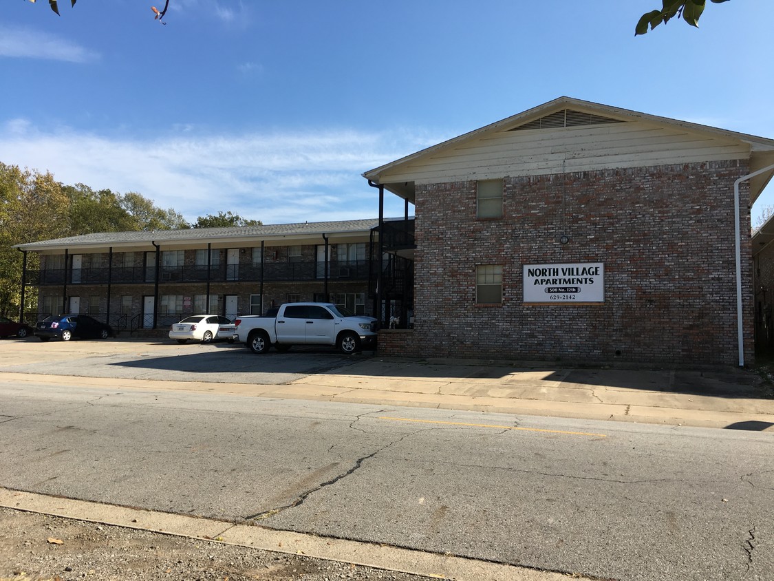 Primary Photo - 500 N 12th St