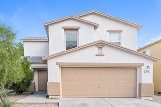 Building Photo - 504 Great White St