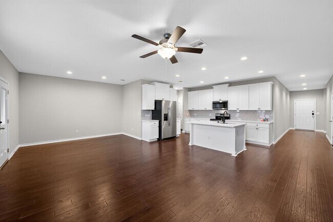 Foto del edificio - 161 Flexus Ln