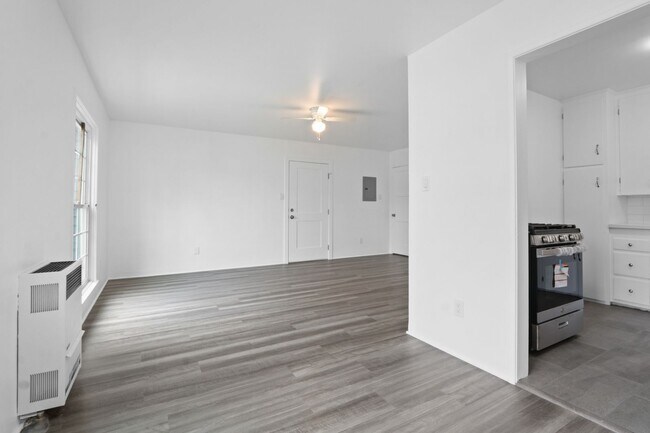 Foto del edificio - NEWLY RENOVATED ONE BEDROOM IN PRIME ALAMI...