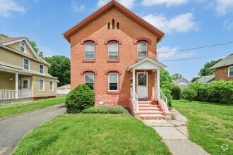 Building Photo - 9 Olive St
