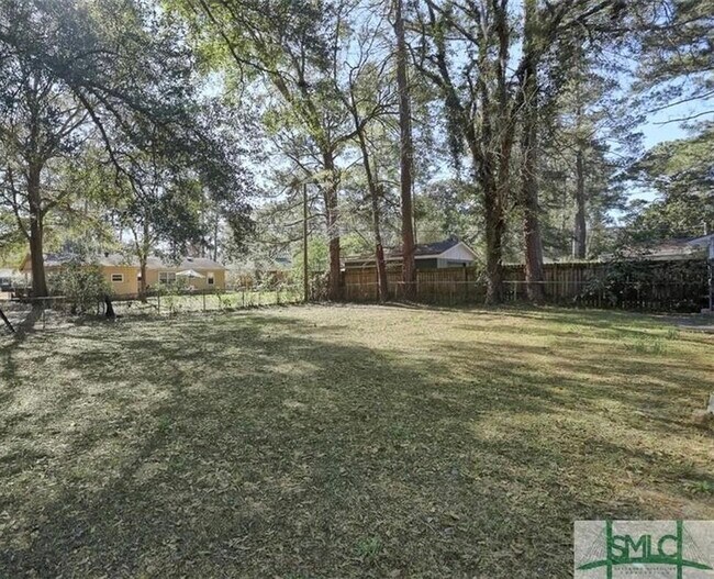 Building Photo - 8524 Vining Way