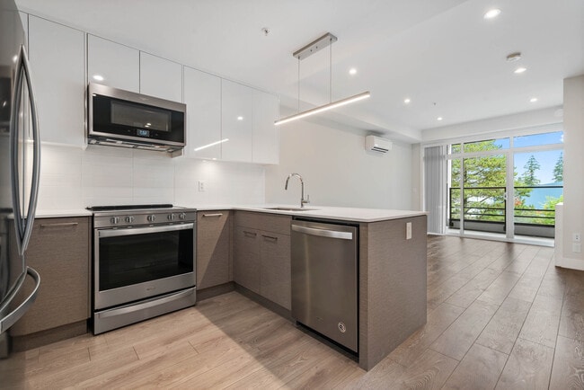 Building Photo - 45500-45500 Market Way