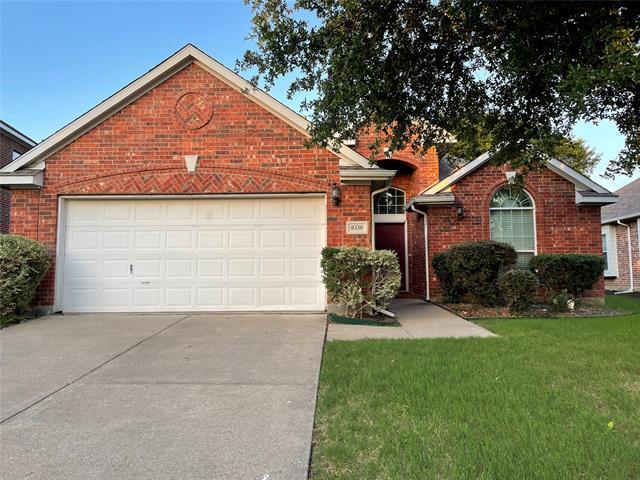 Foto principal - 8338 Robertson Dr