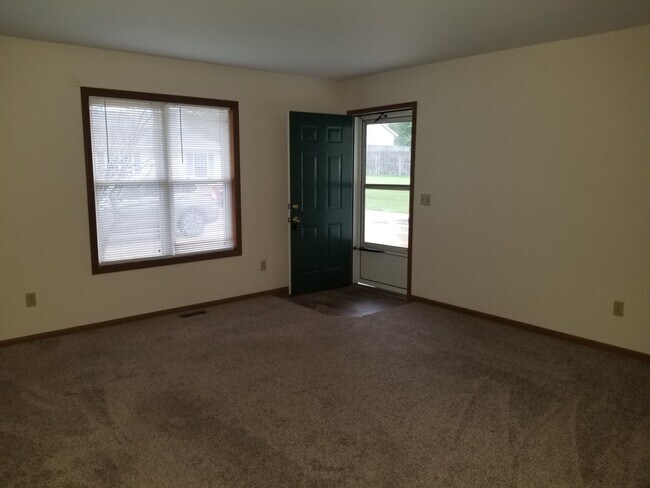 sala de estar - 1112 Oakview Dr