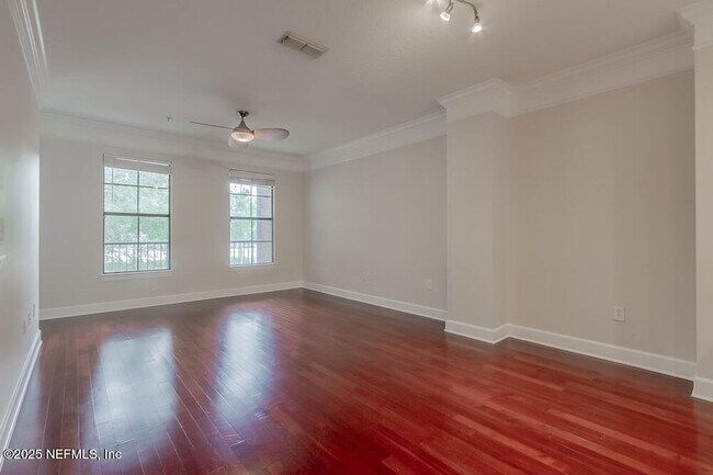 Foto del edificio - 9823 Tapestry Park Circle