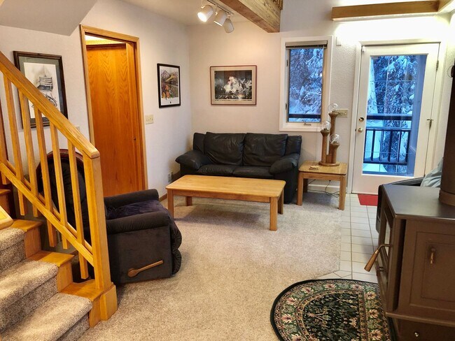 Foto del edificio - Girdwood 3 Bedroom House w/ Garage