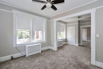 Building Photo - 4 Highland Pl