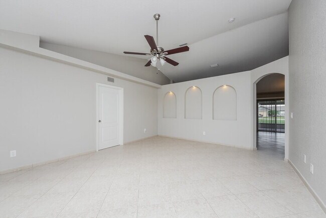 Building Photo - 850 Blanc Ct