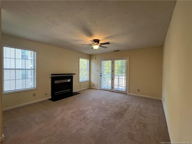 Foto del edificio - 2705 Preston Woods Ln