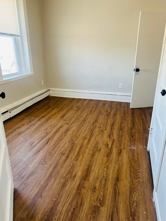 Foto del edificio - 526 Western Ave