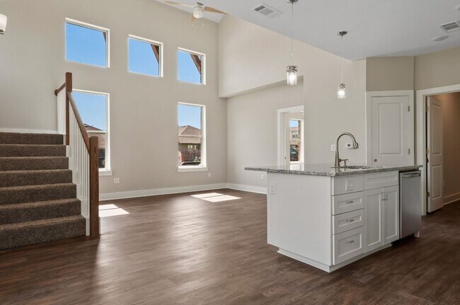 Photo - 3601 Bonnie Brae St Townhome