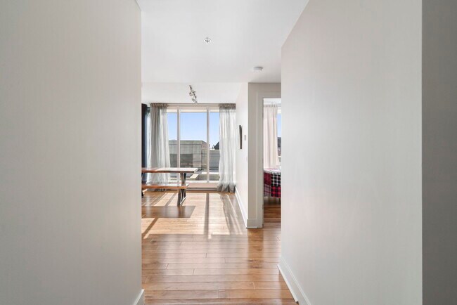 Photo du bâtiment - 433-611 11 Ave SE