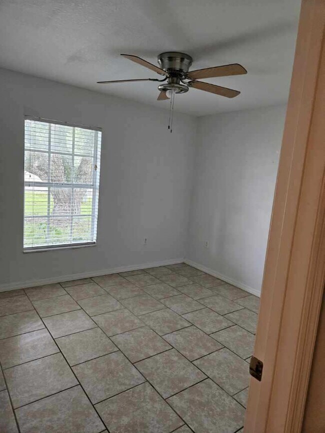 Foto del edificio - 6220 12th St