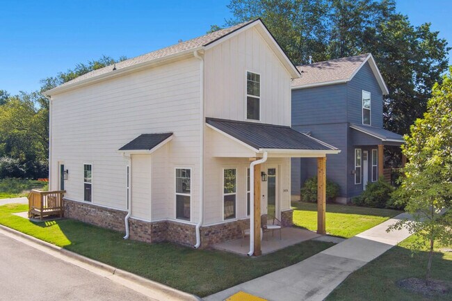 Foto del edificio - 1416 S Duncan Ave