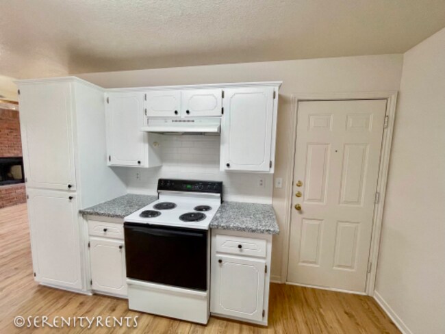 Foto del edificio - 5209 Morning Glen Ln