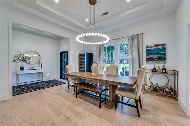Foto del edificio - 16810 Deer Park Dr