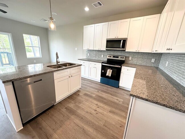 Foto del edificio - 5311 Groveton St