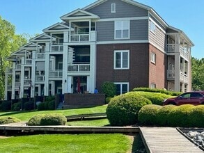 Building Photo - 7843 Village Harbor Dr
