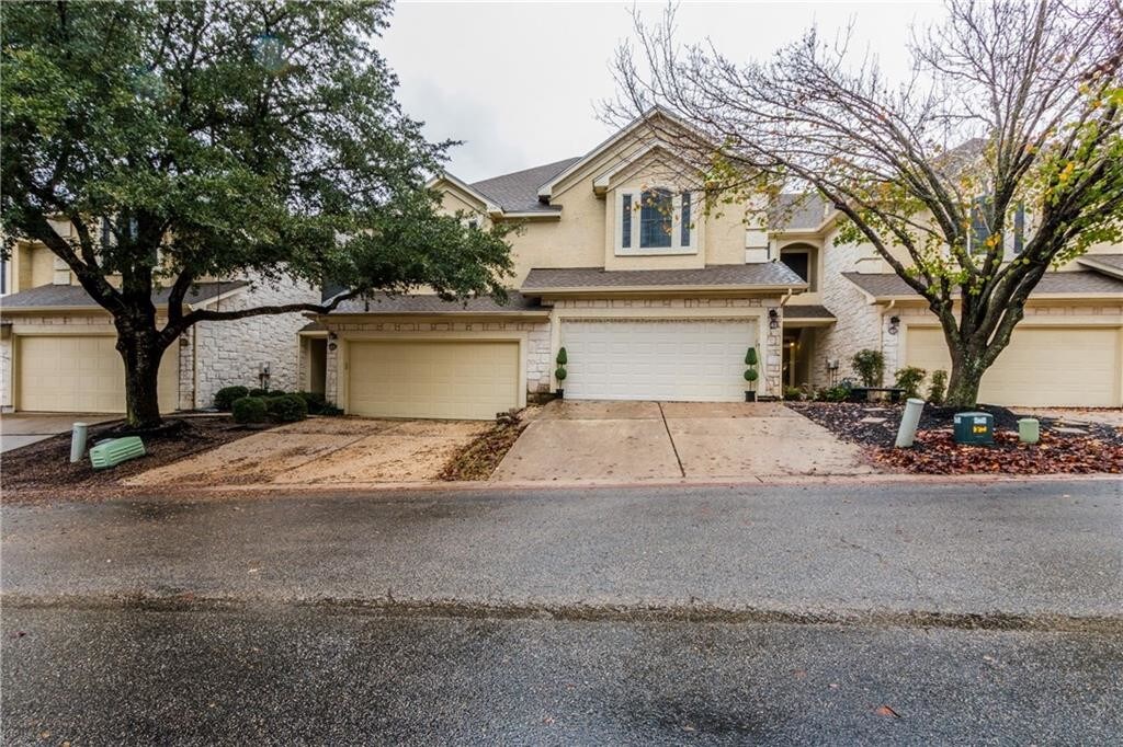 Primary Photo - 3300 Forest Creek Dr