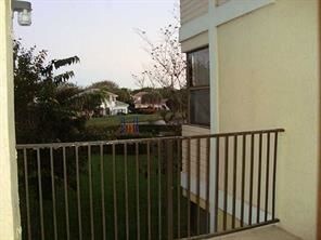 Foto del edificio - 2 br, 2 bath Condo - 10125 W Sunrise Blvd