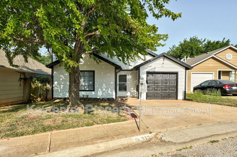 Photo - 313 Belmont Dr