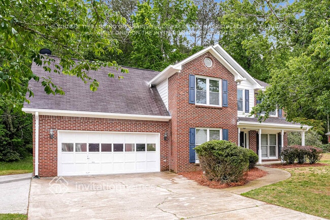 Building Photo - 208 Ivy Creek Dr