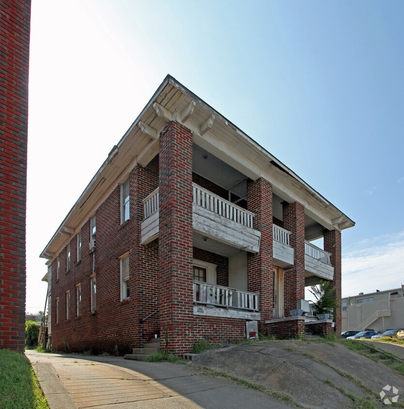Foto del edificio - 1435 S Peoria Ave