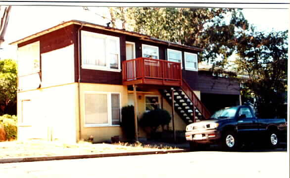 Primary Photo - 349 Willow Ave
