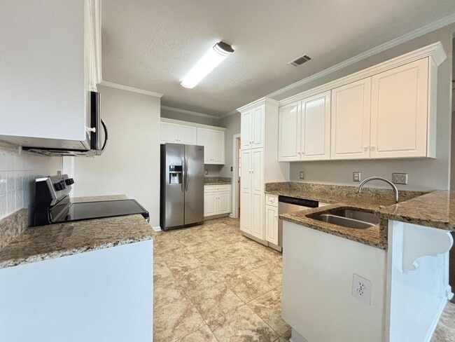 Foto del edificio - 4603 Brittany Dr