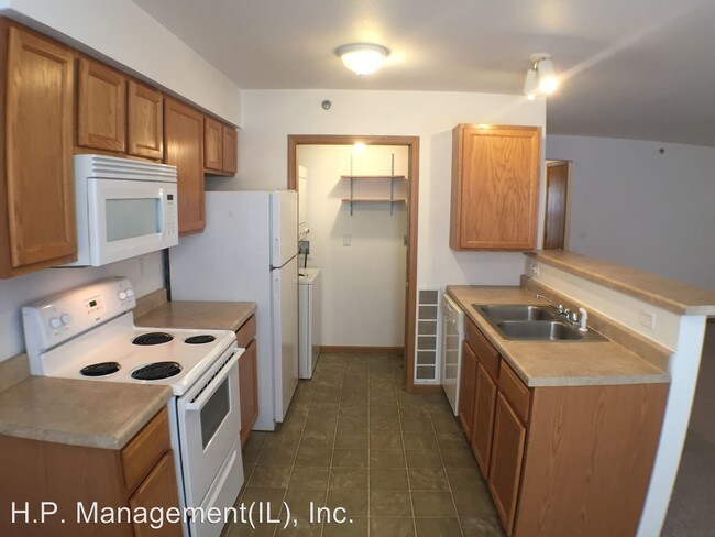 Foto del edificio - 131 Dorset Ct