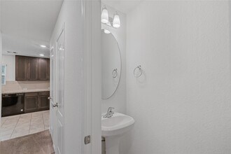 Building Photo - 647 Ash Mill Dr