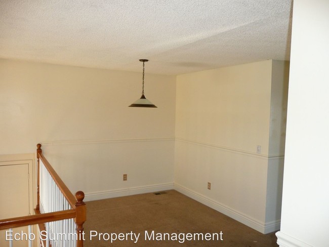 Building Photo - 1839 S Flanders Way