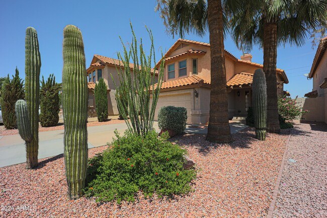 Building Photo - 1628 E Villa Theresa Dr